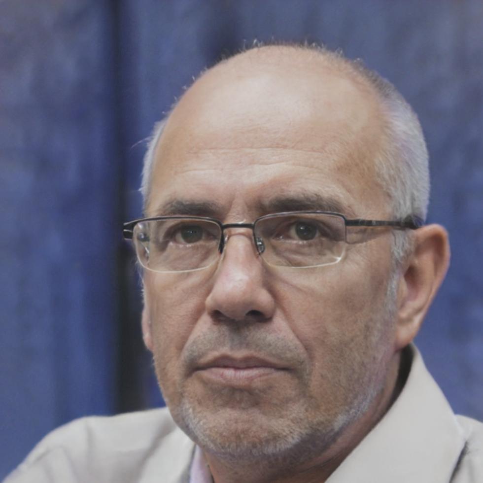 Portrait of Dmitri Kowalski, Technical Analysis Expert