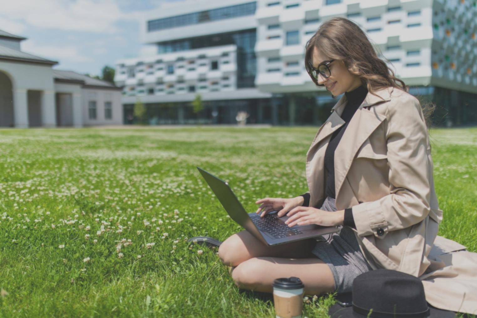 Early trading workshop session with students analyzing market charts